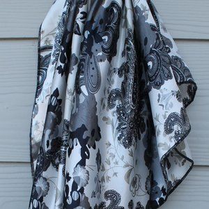 Wildrag - Scarf - 36x36" - Like NEW - Silver Paisley